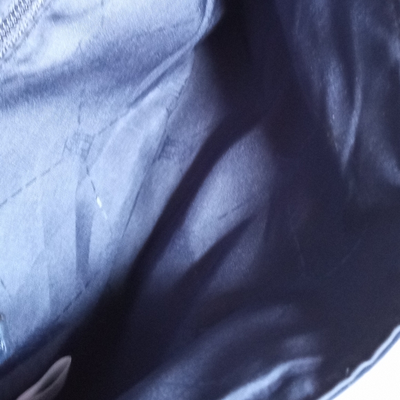 Tag - Picture 5 of 8